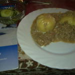 Knödel neben Hackfleisch an Fix für nudel-schinken-gratin. Und Gurken...